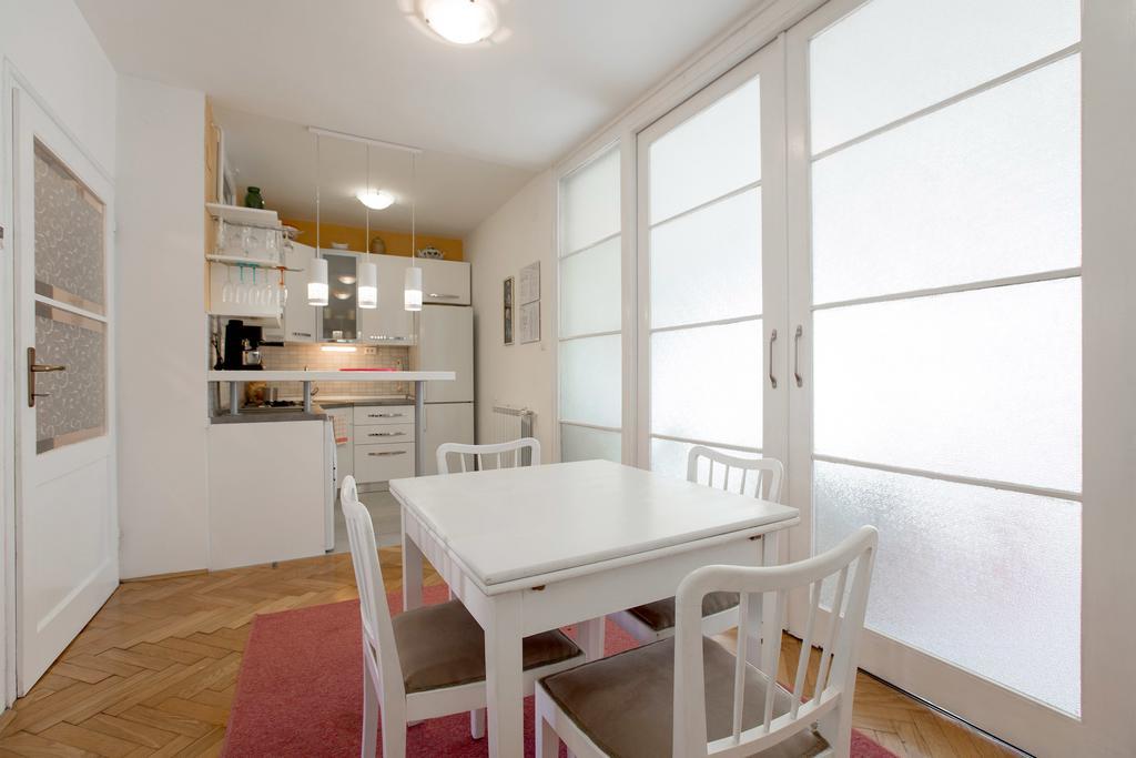 Apartment Cvetje ซาเกร็บ ภายนอก รูปภาพ
